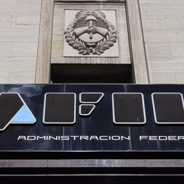 Abogados logran frenar una resolución de la AFIP
